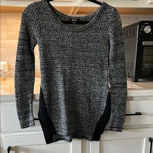 Black and White Crew Neck Sweater w/ Side Detail